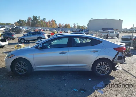 2017 Hyundai Elantra Value Edition из США, поврежденный, VIN 5NPD84LF5HH211873